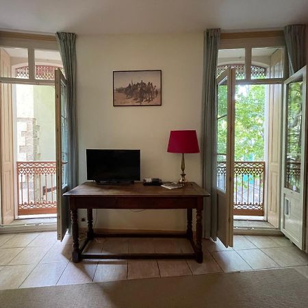 One Bedroom Apartment Place De L'Eglise, Céret Kültér fotó