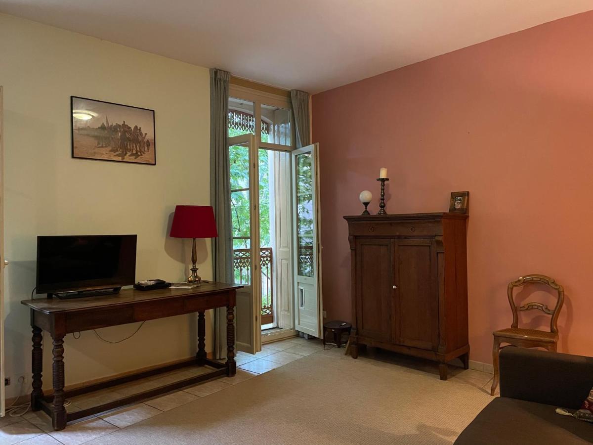 One Bedroom Apartment Place De L'Eglise, Céret Kültér fotó